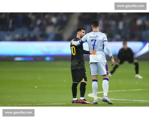 沙特足球联赛热度飙升 国内外球星汇聚赛场激烈角逐